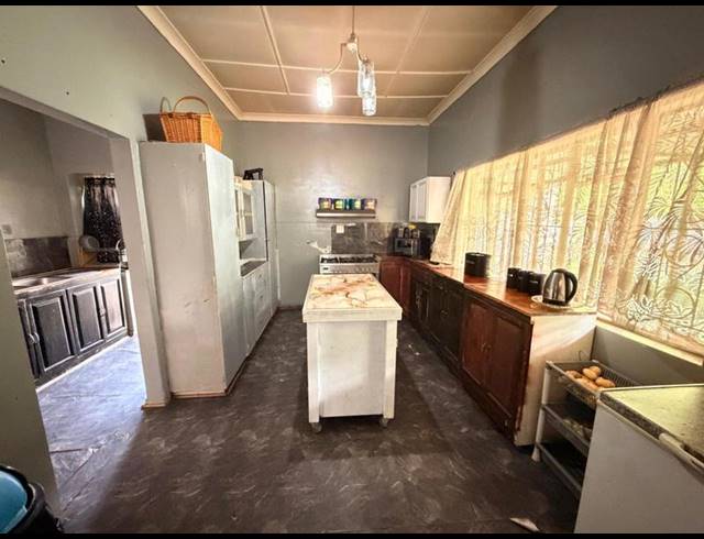 4 BEDROOM HOUSE FOR SALE IN THREE RIVERS